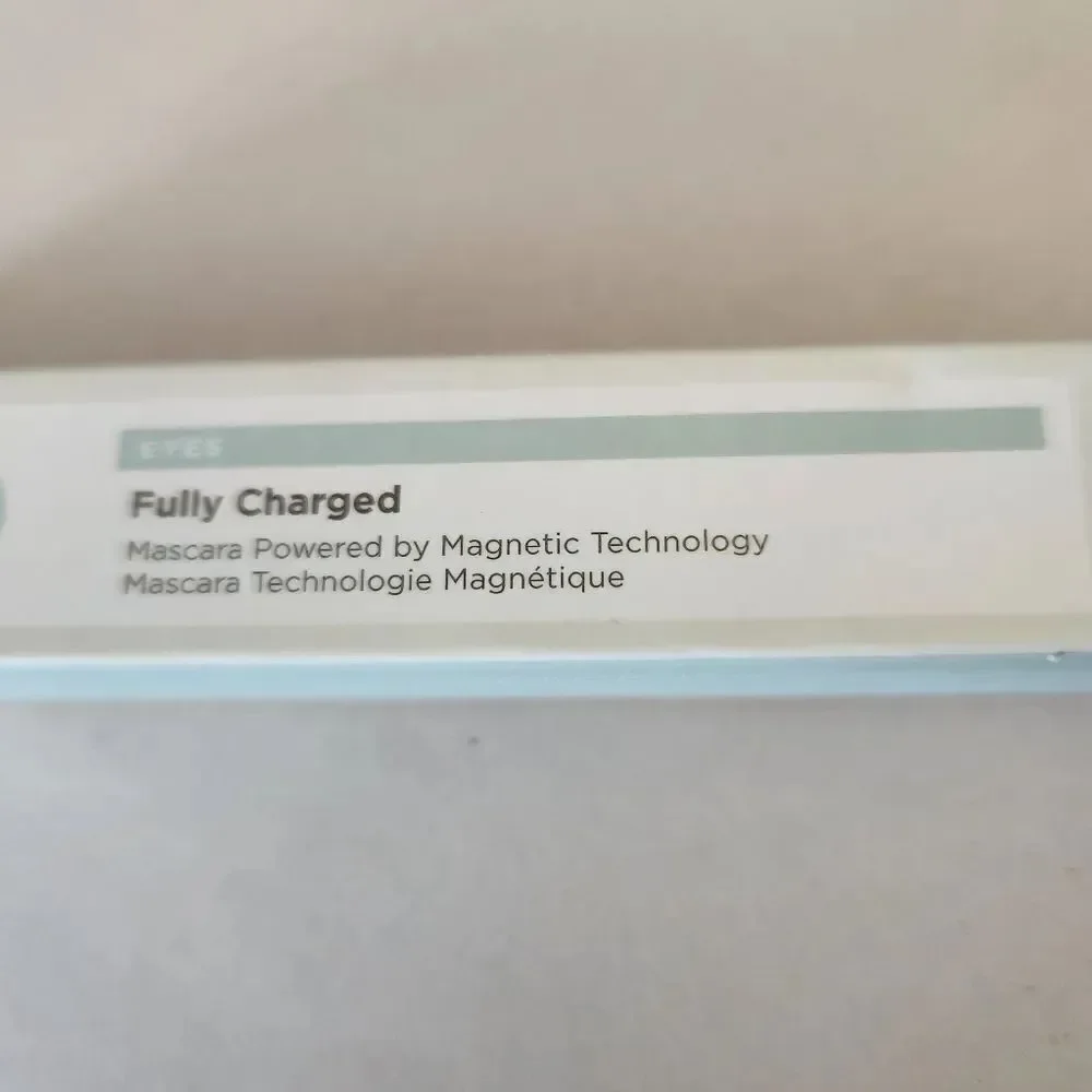 Pur Eyes Fully Charged Mascara Powered By Magnetic Technology 0.44 fl.oz Black